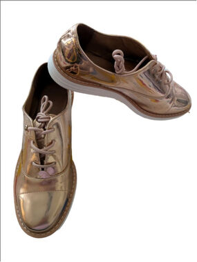 Vizzano Rose Gold Metallic Oxford Lace Up Shoes Womens Size 7 NWOT